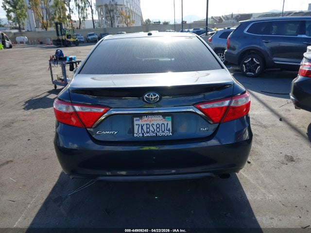 4T1BF1FK2FU001945 Toyota CAMRY SE
