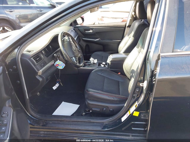 4T1BF1FK2FU001945 Toyota CAMRY SE