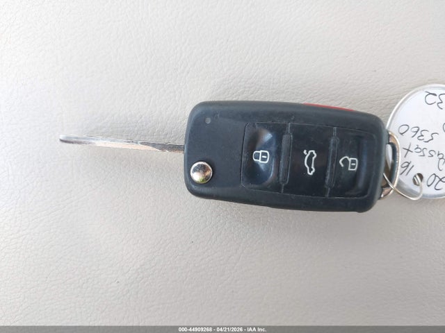 Продаж на аукціоні авто 2016 Volkswagen Passat 1.8t Se, vin: 1VWBT7A30GC025360, номер лоту: 44909268