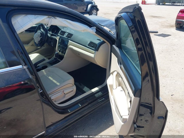 Продаж на аукціоні авто 2016 Volkswagen Passat 1.8t Se, vin: 1VWBT7A30GC025360, номер лоту: 44909268