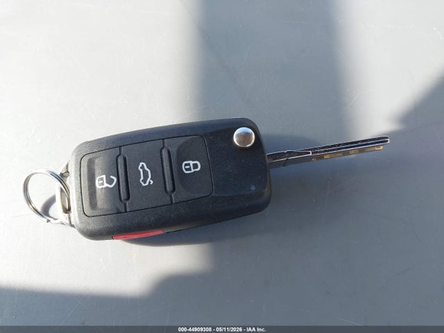Aukcja sprzedaży 2015 Volkswagen Passat 1.8t Wolfsburg Edition, vin: 1VWAT7A30FC050494, numer aukcji: 44909308