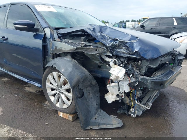Aukcja sprzedaży 2015 Volkswagen Passat 1.8t Wolfsburg Edition, vin: 1VWAT7A30FC050494, numer aukcji: 44909308