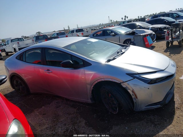 Toyota Prius Le 2024 JTDACAAU7R3023340 Image 14