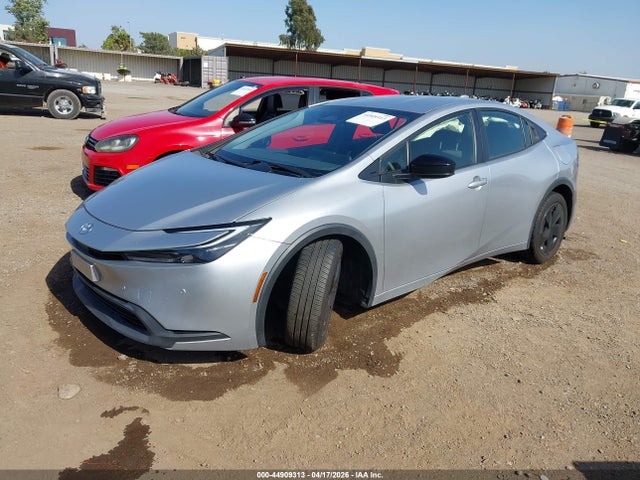 Toyota Prius Le 2024 JTDACAAU7R3023340 Image 2
