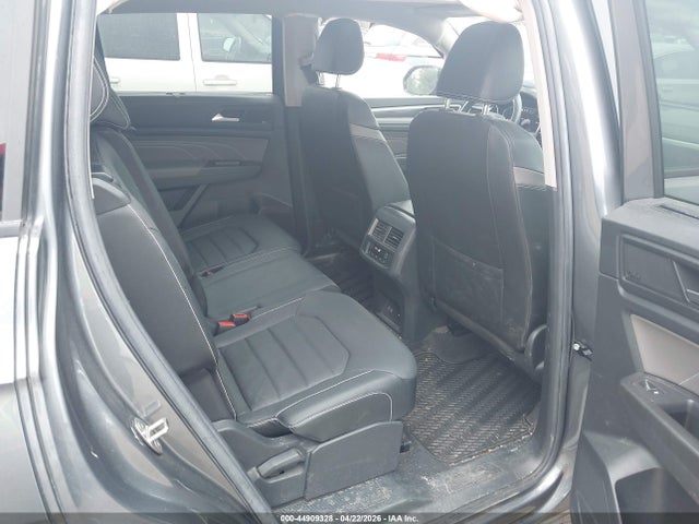 44909328 :رقم المزاد ، 1V2FR2CA1PC515497 vin ، 2023 Volkswagen Atlas 3.6l V6 Sel Premium R-line مزاد بيع