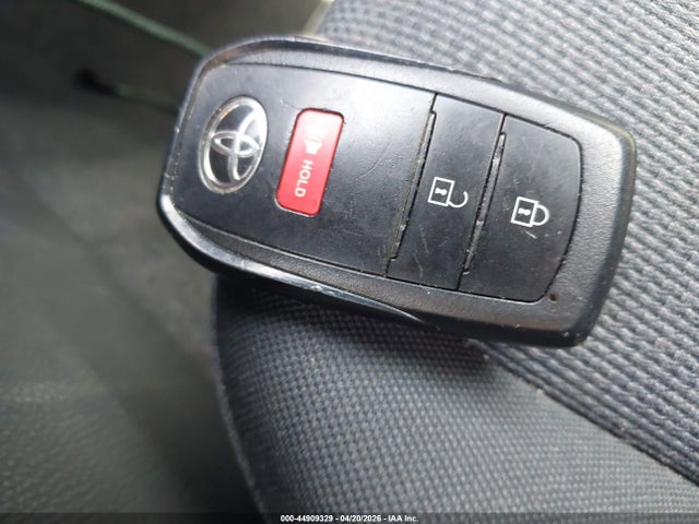 Продаж на аукціоні авто 2023 Toyota Prius Le, vin: JTDACAAU2P3000593, номер лоту: 44909329
