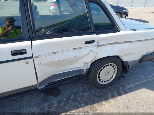 Продаж на аукціоні авто 1992 Volvo 240 Gl, vin: YV1AS8807N1471074, номер лоту: 44909334