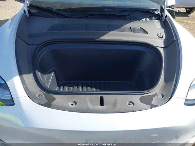 Продаж на аукціоні авто 2022 Tesla Model Y Long Range Dual Motor All-wheel Drive, vin: 7SAYGDEE1NF450178, номер лоту: 44909348