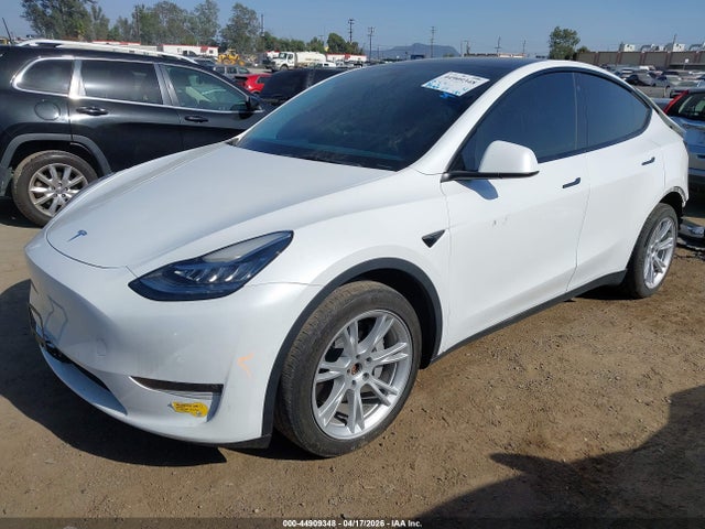 Продаж на аукціоні авто 2022 Tesla Model Y Long Range Dual Motor All-wheel Drive, vin: 7SAYGDEE1NF450178, номер лоту: 44909348