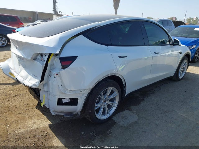 Продаж на аукціоні авто 2022 Tesla Model Y Long Range Dual Motor All-wheel Drive, vin: 7SAYGDEE1NF450178, номер лоту: 44909348