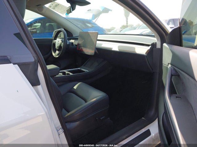 Продаж на аукціоні авто 2022 Tesla Model Y Long Range Dual Motor All-wheel Drive, vin: 7SAYGDEE1NF450178, номер лоту: 44909348