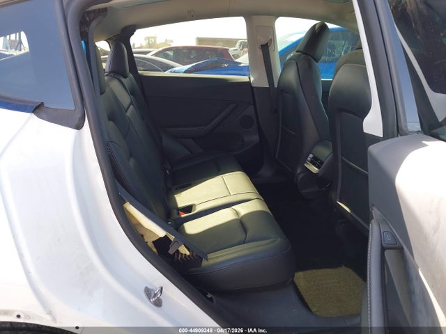 Продаж на аукціоні авто 2022 Tesla Model Y Long Range Dual Motor All-wheel Drive, vin: 7SAYGDEE1NF450178, номер лоту: 44909348