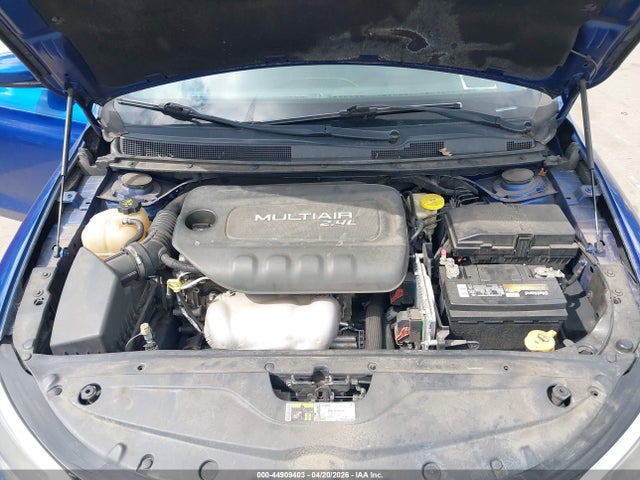 Продажа на аукционе авто 2016 Chrysler 200 Limited, vin: 1C3CCCAB6GN123356, номер лота: 44909403