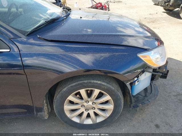 Aukcja sprzedaży 2011 Chrysler 200 Touring, vin: 1C3BC1FG5BN511711, numer aukcji: 44909412