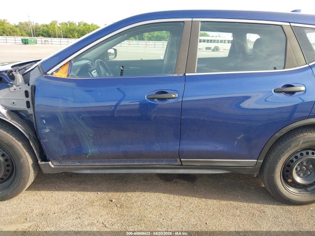 2018 Nissan Rogue S მანქანა იყიდება აუქციონზე, vin: KNMAT2MV0JP564088, აუქციონის ნომერი: 44909422