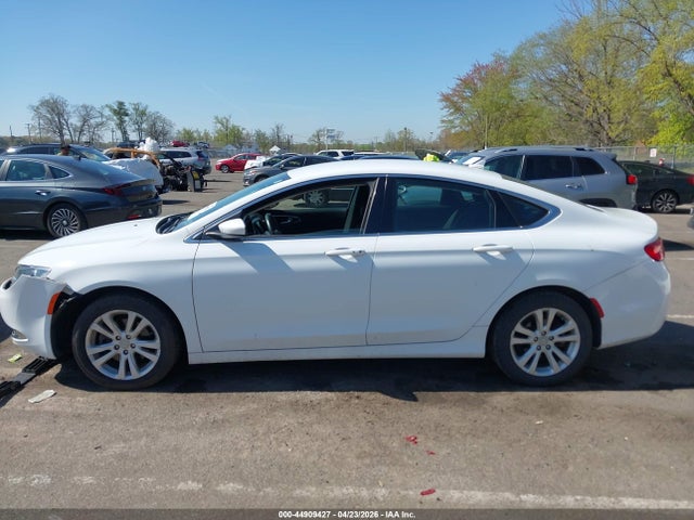 44909427 :رقم المزاد ، 1C3CCCAB0FN622684 vin ، 2015 Chrysler 200 Limited مزاد بيع