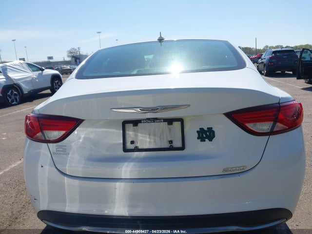44909427 :رقم المزاد ، 1C3CCCAB0FN622684 vin ، 2015 Chrysler 200 Limited مزاد بيع
