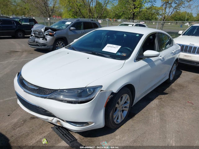 44909427 :رقم المزاد ، 1C3CCCAB0FN622684 vin ، 2015 Chrysler 200 Limited مزاد بيع