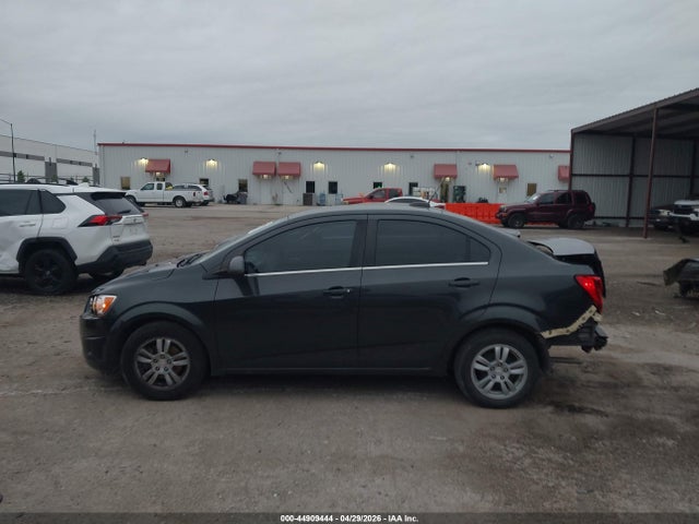 44909444 :رقم المزاد ، 1G1JC5SH7F4155568 vin ، 2015 Chevrolet Sonic Lt Auto مزاد بيع