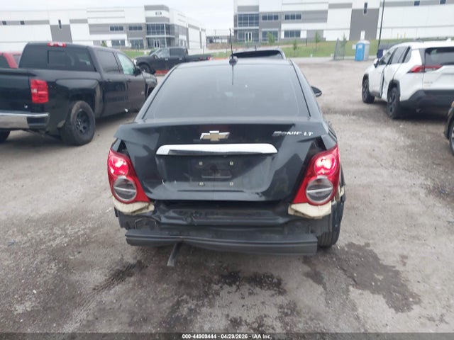 44909444 :رقم المزاد ، 1G1JC5SH7F4155568 vin ، 2015 Chevrolet Sonic Lt Auto مزاد بيع