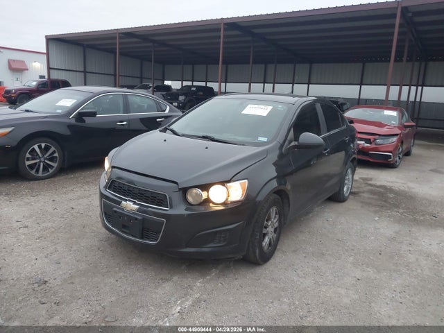 44909444 :رقم المزاد ، 1G1JC5SH7F4155568 vin ، 2015 Chevrolet Sonic Lt Auto مزاد بيع