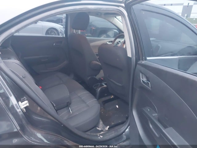 44909444 :رقم المزاد ، 1G1JC5SH7F4155568 vin ، 2015 Chevrolet Sonic Lt Auto مزاد بيع