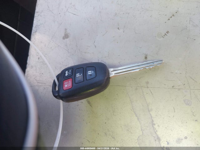 Toyota COROLLA LE 2015 2T1BURHE3FC328724 Image 11