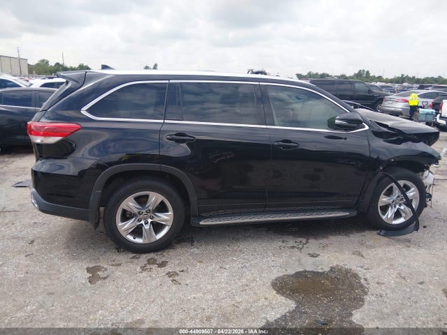 44909507 :رقم المزاد ، 5TDYZRFH9HS221258 vin ، 2017 Toyota Highlander Limited مزاد بيع