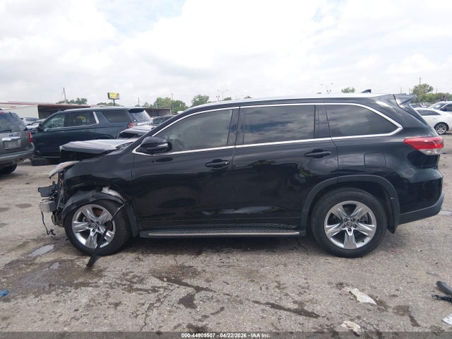 44909507 :رقم المزاد ، 5TDYZRFH9HS221258 vin ، 2017 Toyota Highlander Limited مزاد بيع
