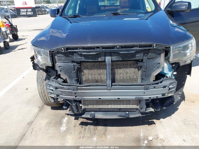 1GKKNVLS4JZ137691 GMC Acadia Slt-1