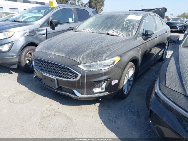 Ford Fusion Energi Titanium 2019 3FA6P0SUXKR200334 Image 2