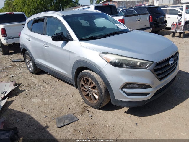 2016 KM8J33A47GU145789 главное изображение