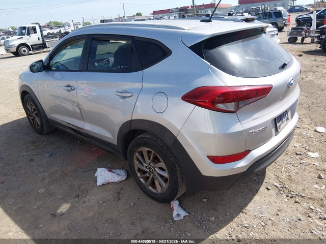 Hyundai TUCSON SE 2016 KM8J33A47GU145789 Image 3