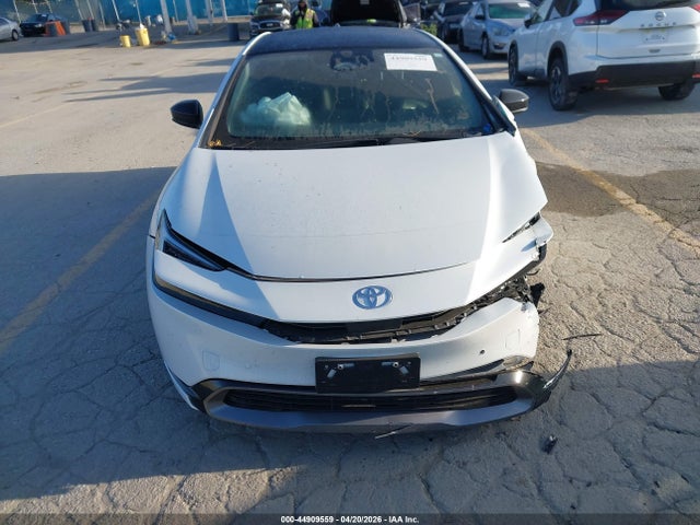 JTDACAAU6R3037164 Toyota PRIUS XLE