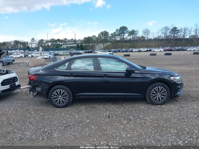 2020 Volkswagen Jetta 1.4t R-line/1.4t S/1.4t Se მანქანა იყიდება აუქციონზე, vin: 3VWCB7BU5LM010764, აუქციონის ნომერი: 44909569