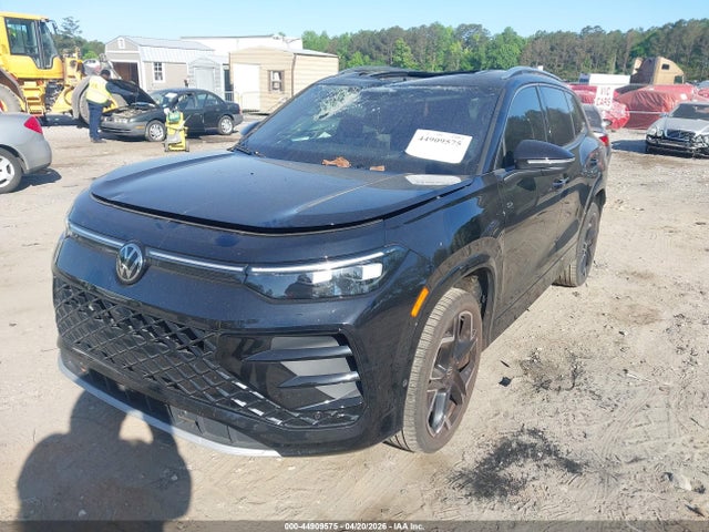 2025 Volkswagen Tiguan 2.0t Sel R-line მანქანა იყიდება აუქციონზე, vin: 3VVLR7RM9SM027121, აუქციონის ნომერი: 44909575