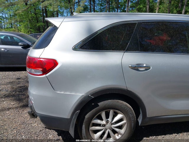 Продажа на аукционе авто 2016 Kia Sorento 2.4l Lx, vin: 5XYPG4A39GG020326, номер лота: 44909632