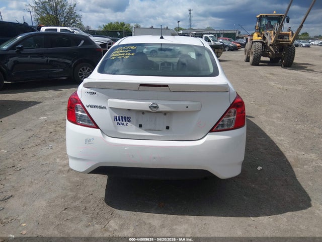 Nissan Versa 1.6 S 2019 3N1CN7AP8KL810486 Image 17