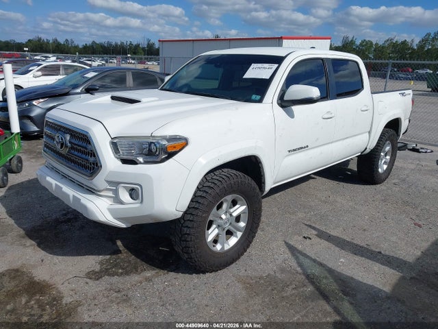 44909640 :رقم المزاد ، 3TMAZ5CN5MM159209 vin ، 2021 Toyota Tacoma Trd Sport مزاد بيع