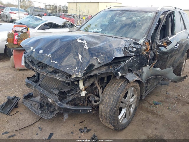 Продаж на аукціоні авто 2015 Mercedes-benz Ml 350 4matic, vin: 4JGDA5HB8FA508040, номер лоту: 44909648