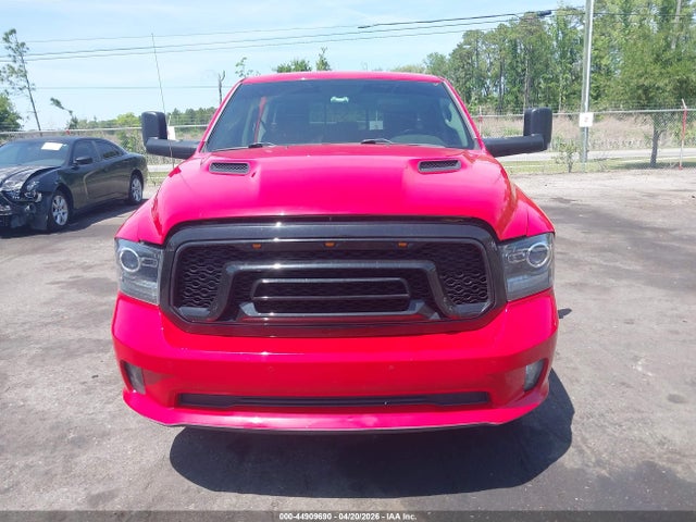 44909690 :رقم المزاد ، 1C6RR6HT0JS101096 vin ، 2018 Ram 1500 Sport  4x2 6'4 Box مزاد بيع
