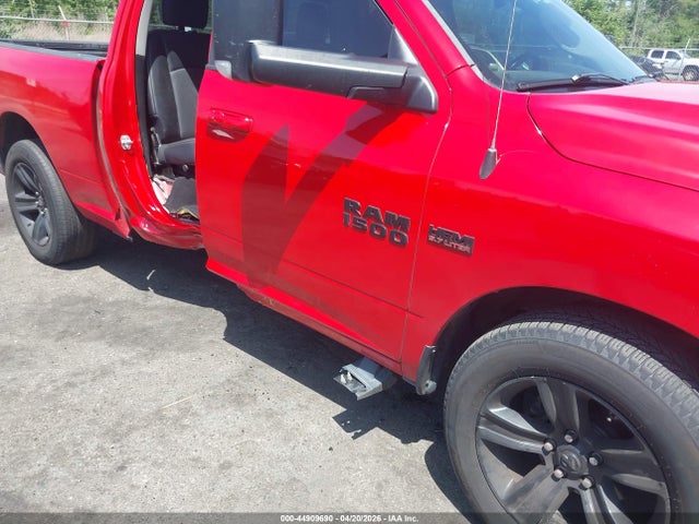 44909690 :رقم المزاد ، 1C6RR6HT0JS101096 vin ، 2018 Ram 1500 Sport  4x2 6'4 Box مزاد بيع