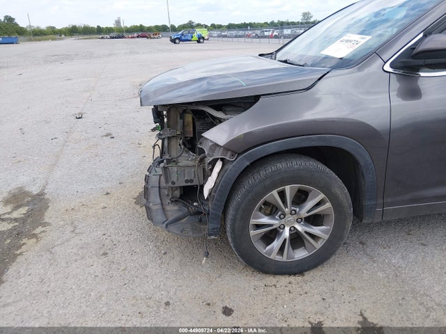 Продаж на аукціоні авто 2015 Toyota Highlander Le Plus V6, vin: 5TDZKRFH4FS059898, номер лоту: 44909724
