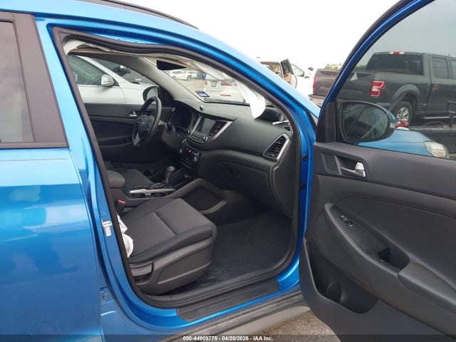 2018 Hyundai Tucson Value მანქანა იყიდება აუქციონზე, vin: KM8J33A28JU643344, აუქციონის ნომერი: 44909775