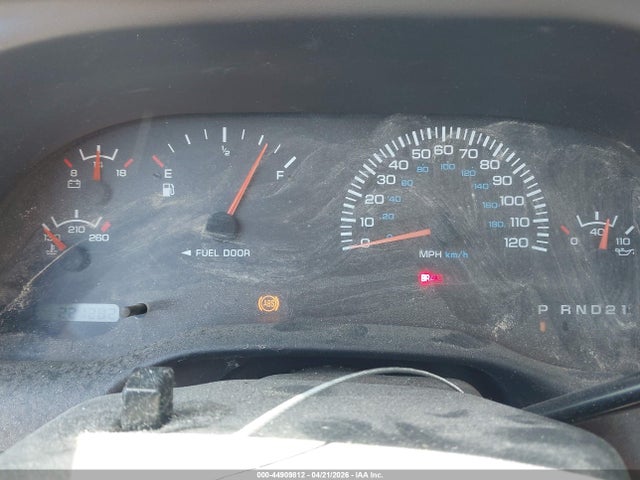 44909812 :رقم المزاد ، 1B7HC16X8WS583533 vin ، 1998 Dodge Ram 1500 St/ws مزاد بيع