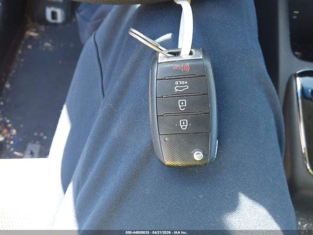 Aukcja sprzedaży 2017 Kia Forte Lx, vin: 3KPFK4A78HE033774, numer aukcji: 44909835