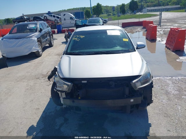 44909842 :رقم المزاد ، 3KPA24AB3KE170322 vin ، 2019 Kia Rio S مزاد بيع