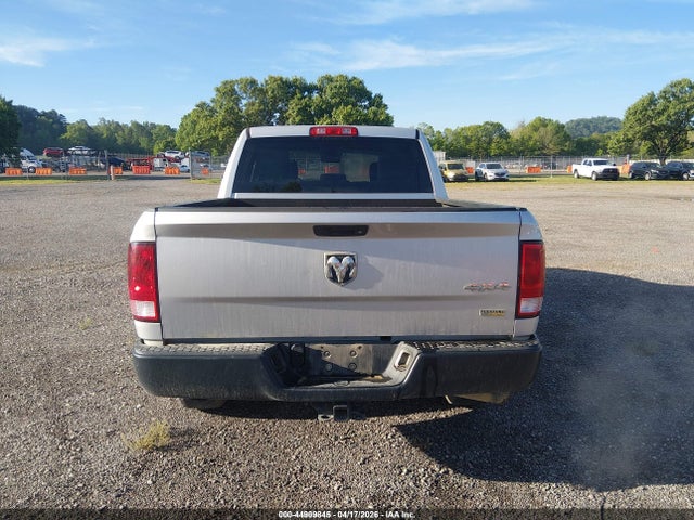 2018 Ram 1500 Tradesman  4x4 5'7 Box მანქანა იყიდება აუქციონზე, vin: 1C6RR7KG6JS306648, აუქციონის ნომერი: 44909845