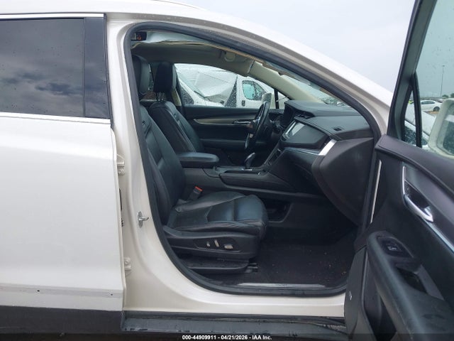 Cadillac XT5 LUXURY 2018 1GYKNCRS5JZ244959 Image 14