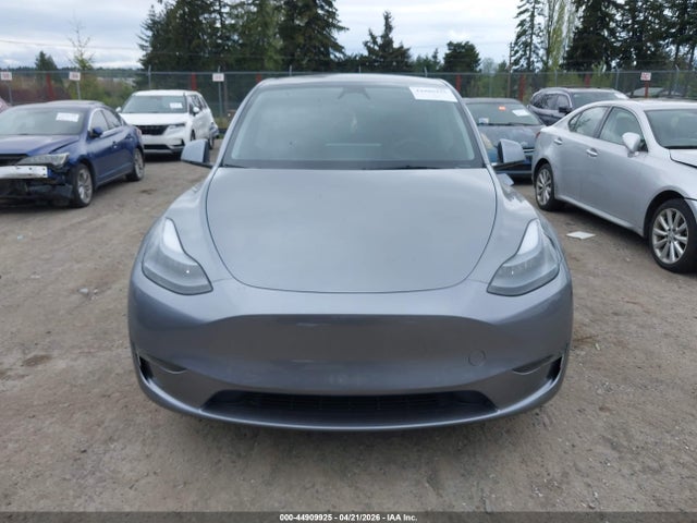 7SAYGAEE3SF292260 Tesla Model Y Long Range Dual Motor All-wheel Drive